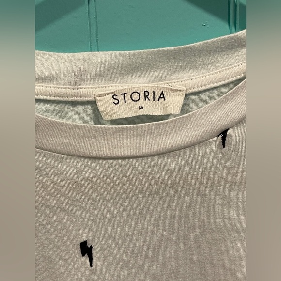 Storia (brand new) Cropped Top ⚡️🖤 - Picture 5 of 6